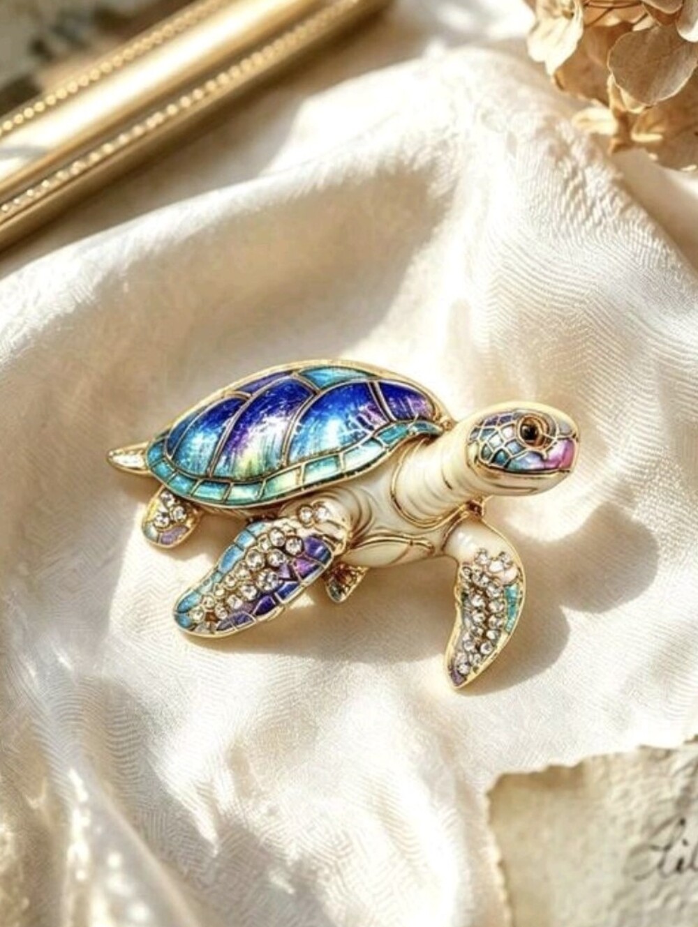 Beautiful Turtle Brooch NEW